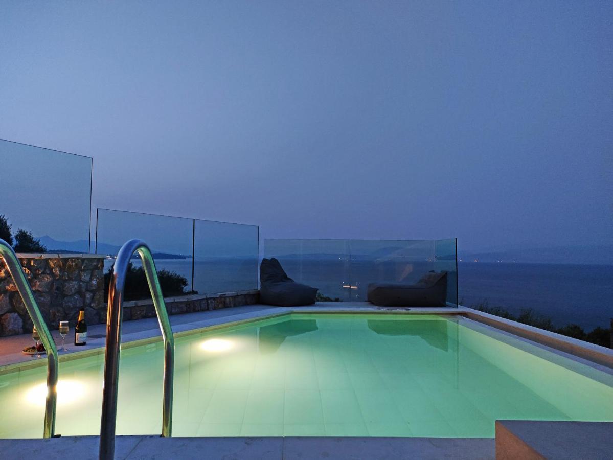 Villa Sea&cliff Luxury By Corfuescapes