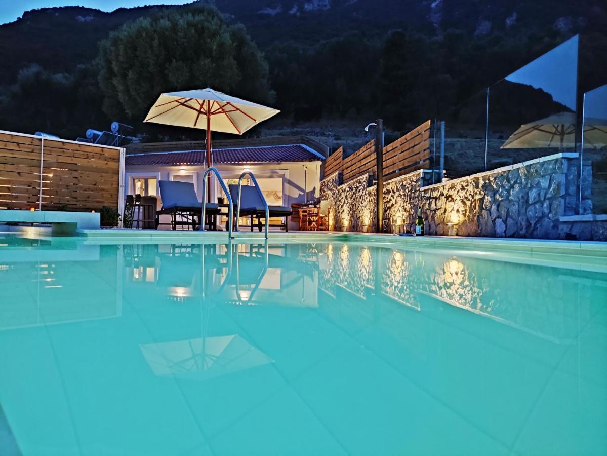 Sea&cliff Luxury By Corfuescapes