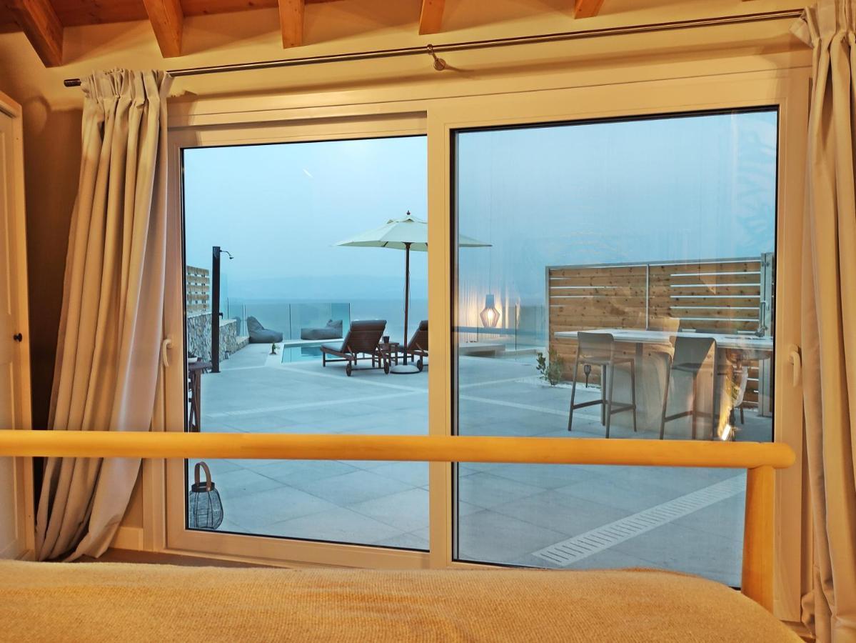 Villa Sea&cliff Luxury By Corfuescapes