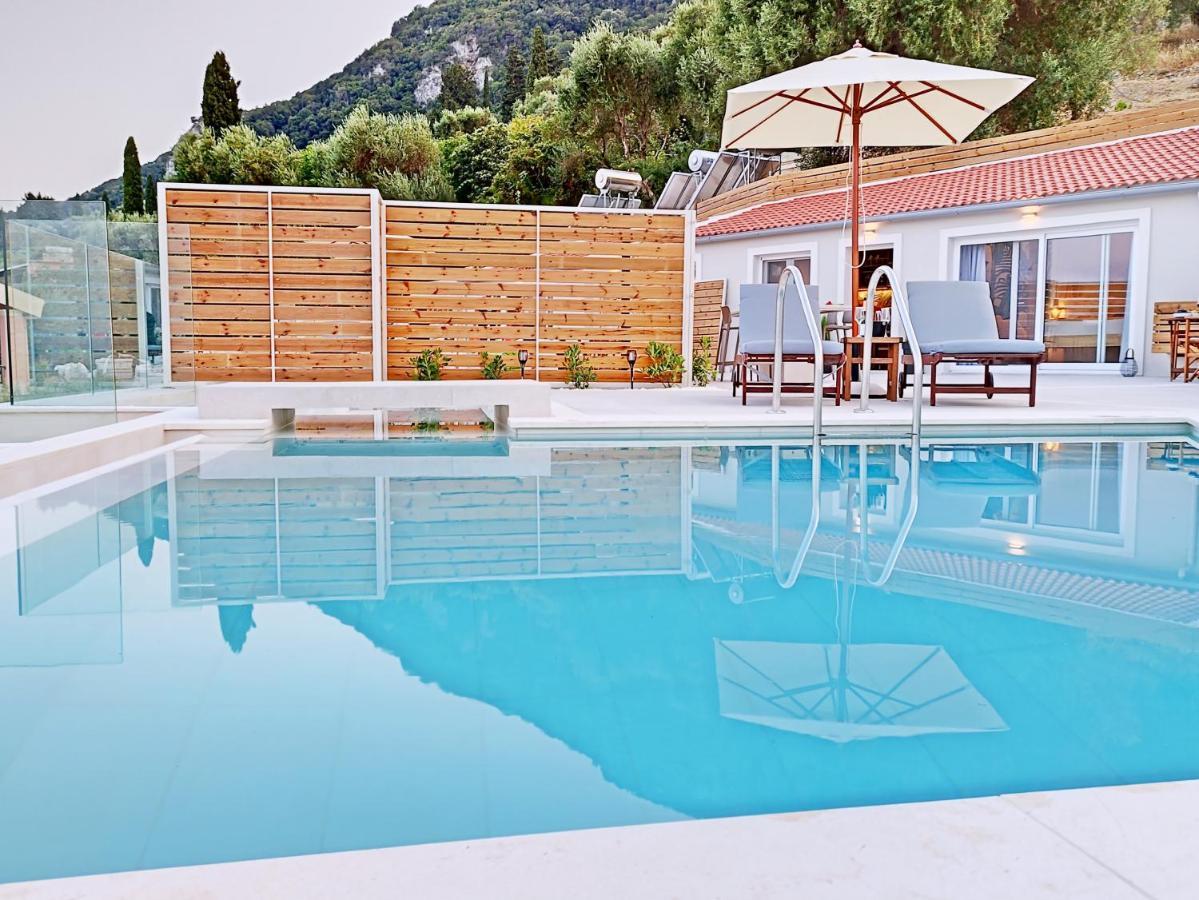 Sea & Cliff Luxury